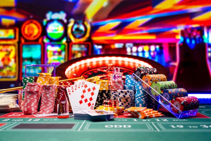 Understanding the Mechanics of Social Casinos -1002557902
